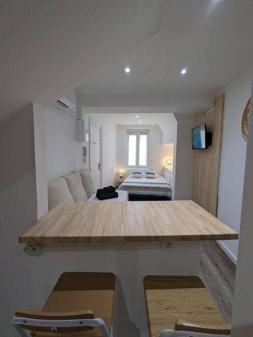Apartment Rdc Hyper Centre - Clim - Voltaire *